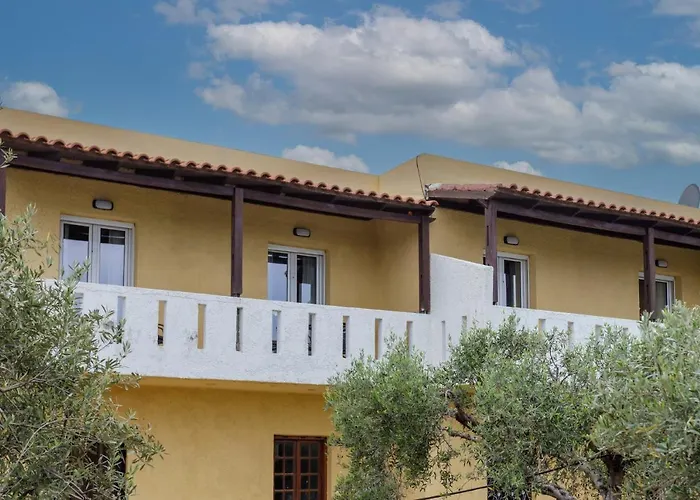 Sofia's Apts דירה הרסוניסוס